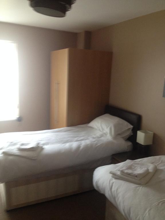 Coach & Horses Bed & Breakfast Tredegar Cameră foto