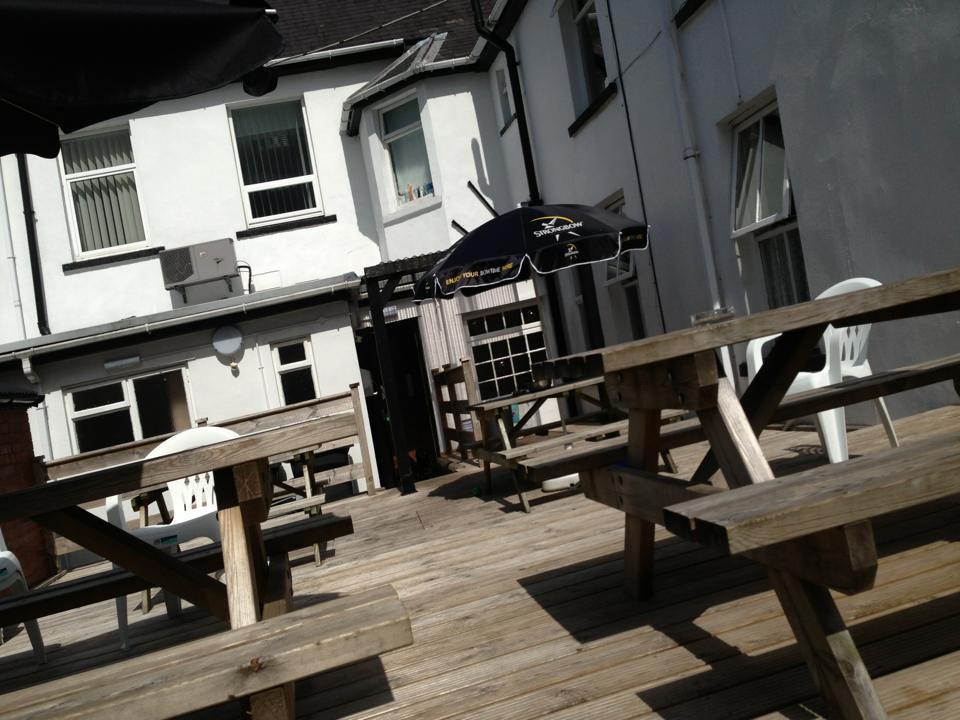 Coach & Horses Bed & Breakfast Tredegar Exterior foto